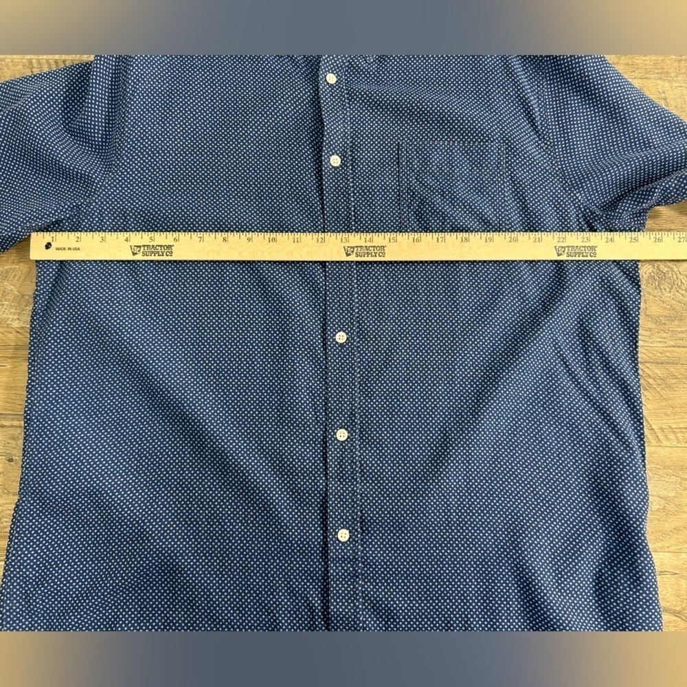 NEW Rails Fairfax Button Down - Picture 8 of 8